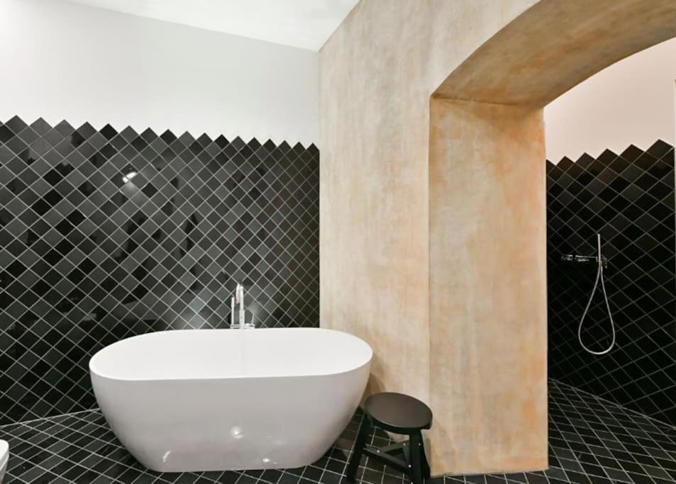 דירות פראג Luxury Old Town Apt, Parking מראה חיצוני תמונה